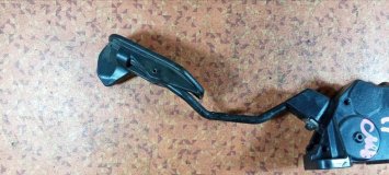Педаль подачи топлива TOYOTA PRIUS ALPHA ZVW41 2ZRFXE