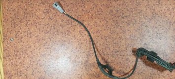 Датчик ABS левый передний Toyota COROLLA SPACIO AE111 4AFE