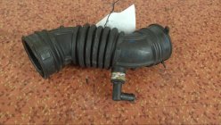 Патрубок воздушного фильтра Nissan Tiida Latio SC11 HR15DE