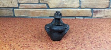 Шаровая опора левая передняя Toyota Wish ZNE10G 1ZZFE