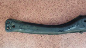 Балка под КПП Toyota Caldina Van ET196V 5EFE