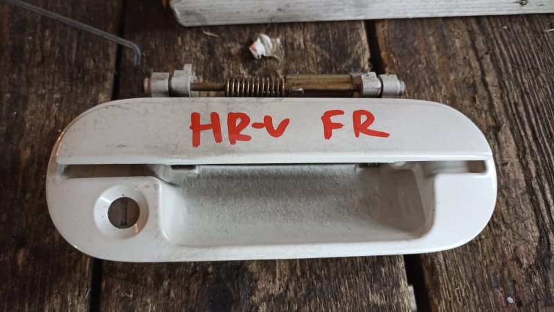 Ручка двери HONDA HR-V GH4 D16A 2000 перед. прав. (б/у)