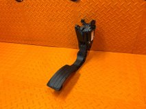 Педаль газа RENAULT Duster джип/suv 5 дв 2015 h4md430