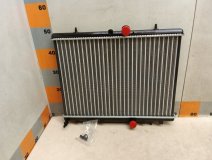 Радиатор основной Peugeot 308 1