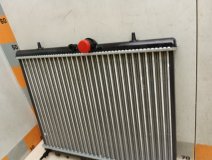 Радиатор основной Peugeot 308 1
