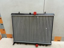Радиатор основной Peugeot 308 1