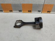 Поршень с шатуном Hyundai Solaris 1 2015 1.4