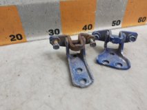 Петля двери левая задняя Mitsubishi Airtrek CU2W 2002 2.0