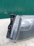 Фара ксеноновая левая передняя Mazda Bongo Friendee 2001