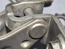 Петли двери левые задние Mitsubishi Lancer Cedia CS2A 2000 4G15