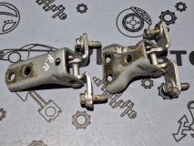 Петли двери правые задние Mitsubishi Lancer Cedia CS2A 2000 4G15