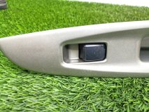 Кнопка стеклоподъемника левая передняя Toyota Mark II X110 2000-2004