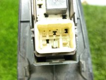 Кнопка стеклоподъемника левая передняя Toyota Mark II X110 2000-2004