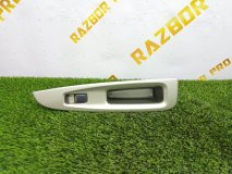 Кнопка стеклоподъемника правая задняя Toyota Mark II X110 2000-2004 1GFE