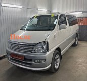 Стекло лобовое переднее Toyota Hiace Regius KCH46G 1997-2002 1KZ-TE