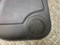 Обшивка двери левая задняя Pontiac Vibe 1 2003 1ZZFE