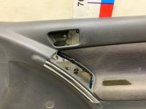 Обшивка двери правая передняя Pontiac Vibe 1 2003 1ZZFE