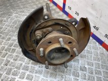 Щит опорный правый задний Toyota Land Cruiser J100 2001 1FZFE