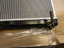 Радиатор охлаждения Suzuki Baleno 96-02 1.3-1.8 AT