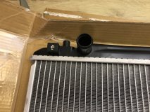 Радиатор охлаждения Suzuki Baleno 96-02 1.3-1.8 AT