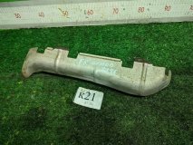 Кожух выпускного коллектора правый передний Toyota Land Cruiser UZJ100 2002 2UZ-FE