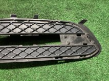 Решетка противотуманной фары правая передняя Mercedes-Benz E-class w212 2011 272980