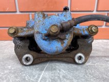 Суппорт левый передний Kia Cerato TD 2011 1.6 G4FC