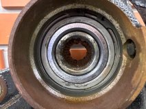 Кулак левый передний Kia Cerato TD 2011 1.6 G4FC