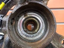 Кулак правый передний Kia Cerato TD 2011 1.6 G4FC