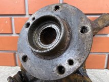 Кулак левый передний Renault laguna 2 2002 1.8 F4P770