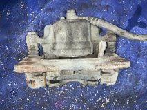 Суппорт правый передний HONDA THAT'S JD2 E07Z