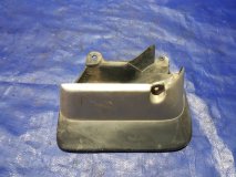 Брызговик правый задний TOYOTA GRAND HIACE KCH16