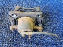 Суппорт левый передний TOYOTA SIENTA NCP85