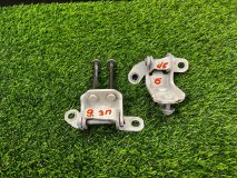 Петля двери правая задняя Toyota Cresta JZX101 1996 2JZ-GE