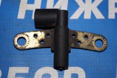 Датчик положения коленвала Renault Megane 1 1.6 K4MA700