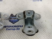 Петля двери левая задняя Hyundai IX35 LM 2011 D4HA