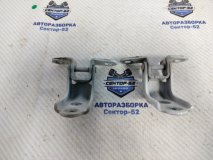 Петля двери правая передняя Hyundai IX35 LM 2011 D4HA