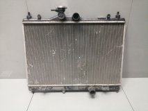 Радиатор охлаждения Nissan Sentra B17