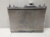 Радиатор охлаждения Nissan Sentra B17