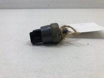 Датчик давления масла Toyota RAV4 ACA21 2000 1AZFSE Датчик давления масла Toyota RAV4 ACA21 2000 1AZFSE