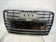 Решетка радиатора передняя Audi A7 2011-2018