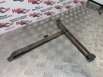 Ограничитель двери багажника Nissan Terrano2 R20 2006 td27ti