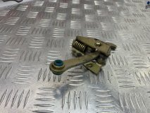 Ограничитель двери багажника Nissan Terrano2 R20 2006 td27ti