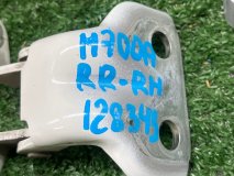 Петля двери правая задняя TOYOTA PASSO M700A 2016/09 1KR-FE