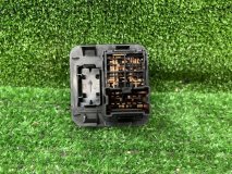 Блок управления зеркалами NISSAN SUNNY FB15 1999/01 QG15DE