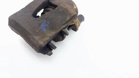 Суппорт тормозной правый передний Skoda Yeti 5L 2013 CBZB