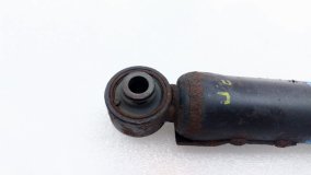 Амортизатор правый задний Toyota RAV4 XA40 2013 3ZR-FE