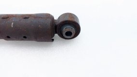 Амортизатор левый задний Toyota RAV4 XA40 2013 3ZR-FE