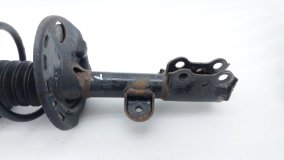 Амортизатор левый передний Toyota RAV4 XA40 2017 2ARFE