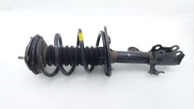 Амортизатор правый передний Toyota RAV4 XA40 2017 2ARFE